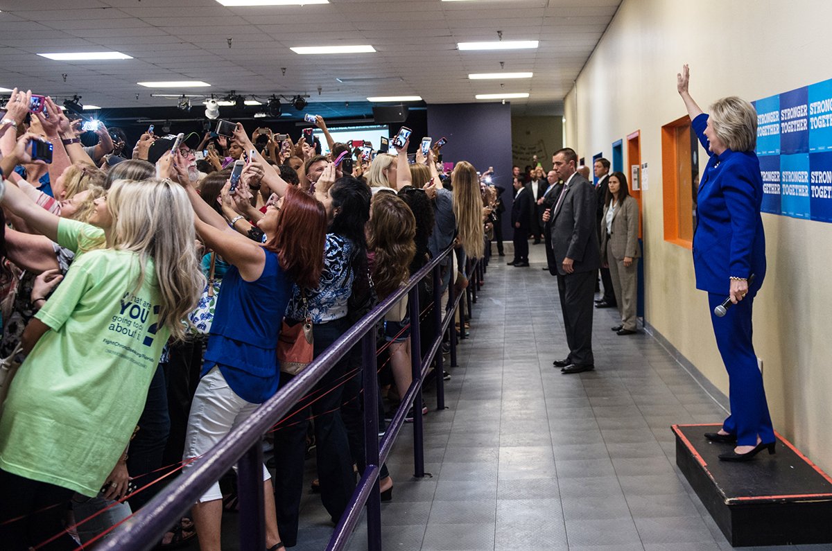 selfie-with-hillary